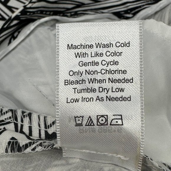 Coldwater Creek Women's Size 16 Pant Ankle Leg Tropical Black New With Tags - Picture 6 of 15